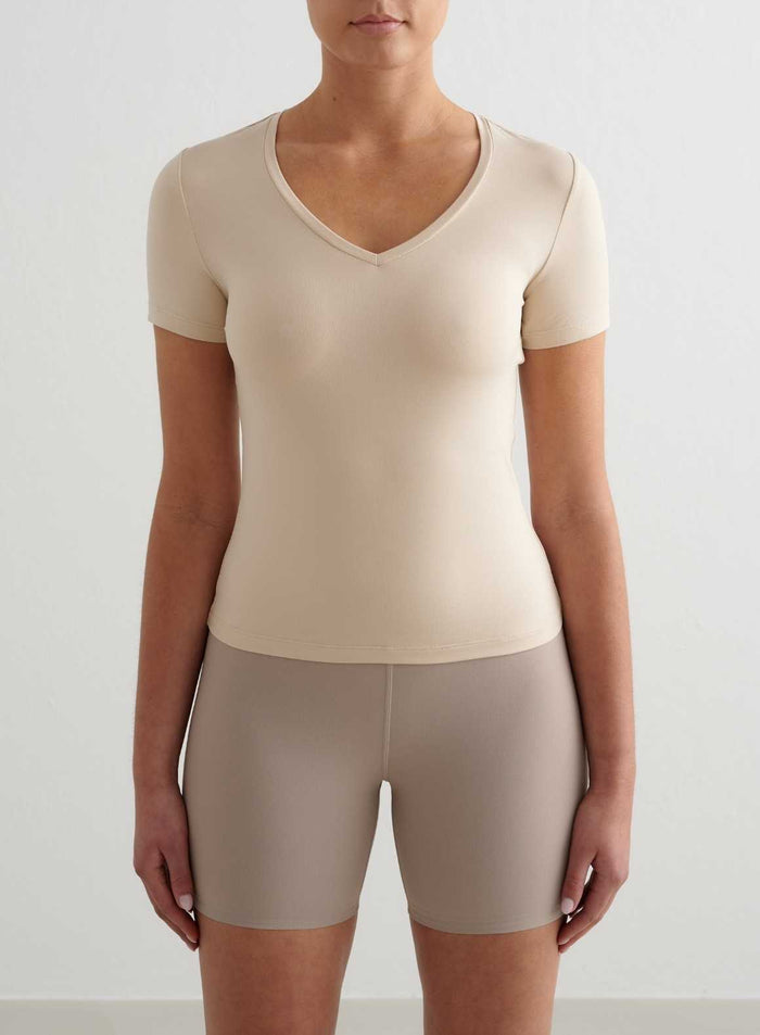 Café Au Lait Soft Basic V-neck Short Sleeve