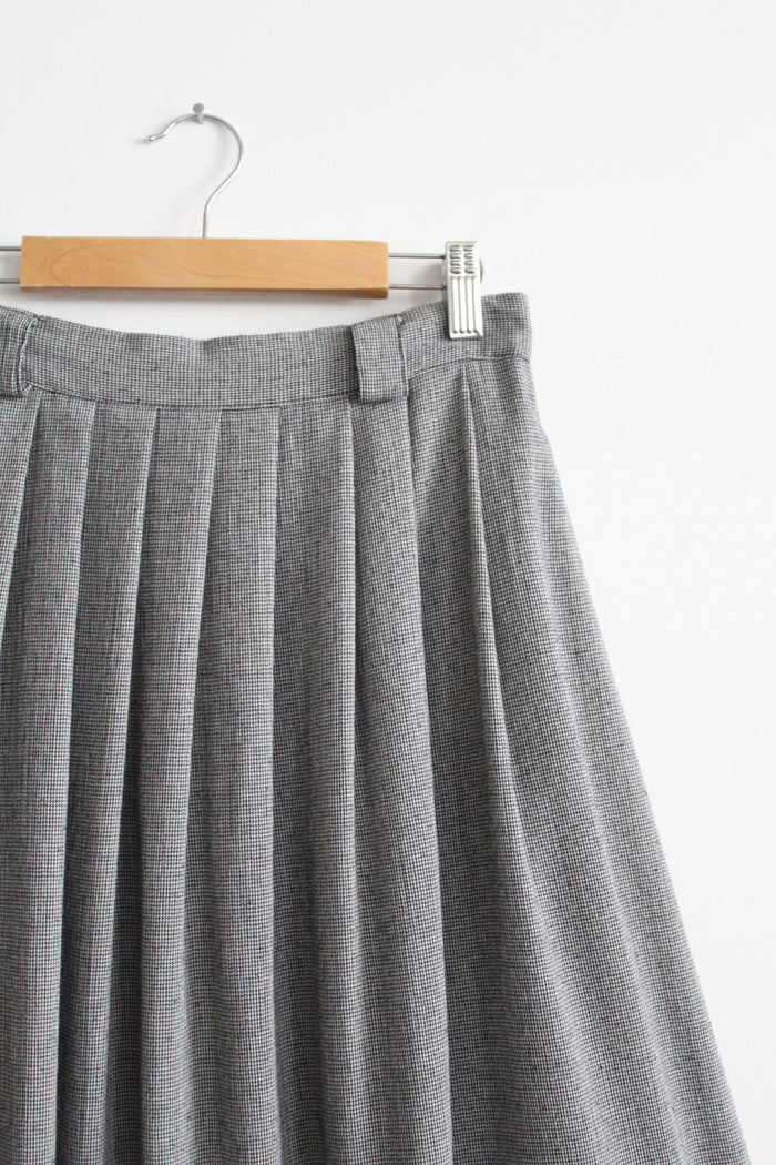 checkmate midi skirt