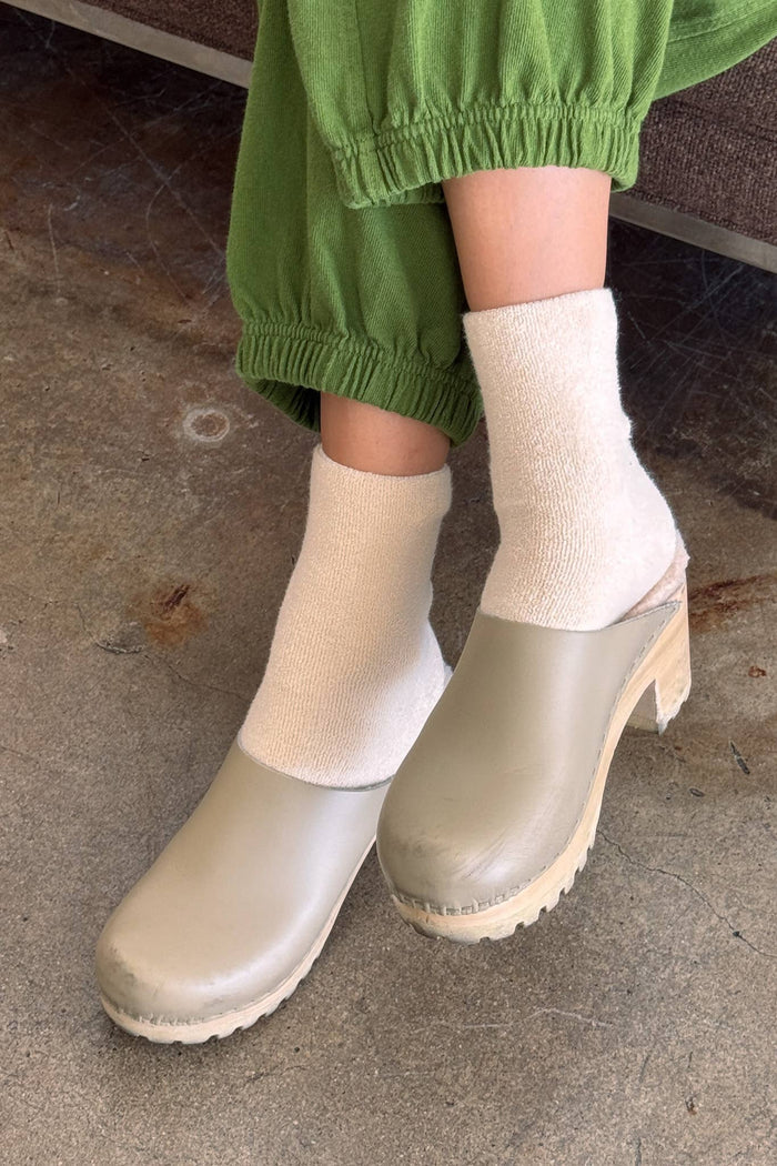 Cloud Socks - Sepia