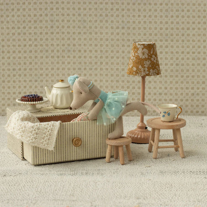 Dance Mouse in Daybed, Little Sister