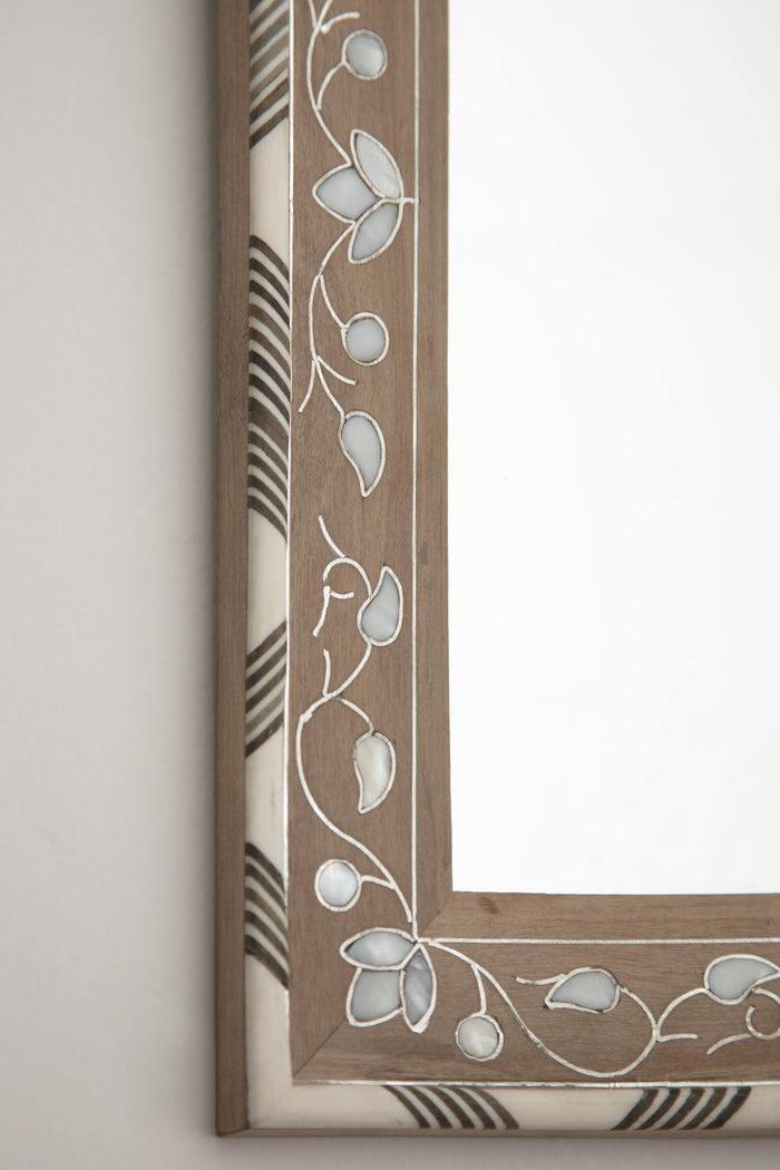 Flower Mother of Pearl Mirror With Bone
