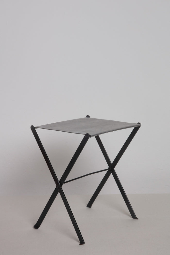 Folding Mona Table