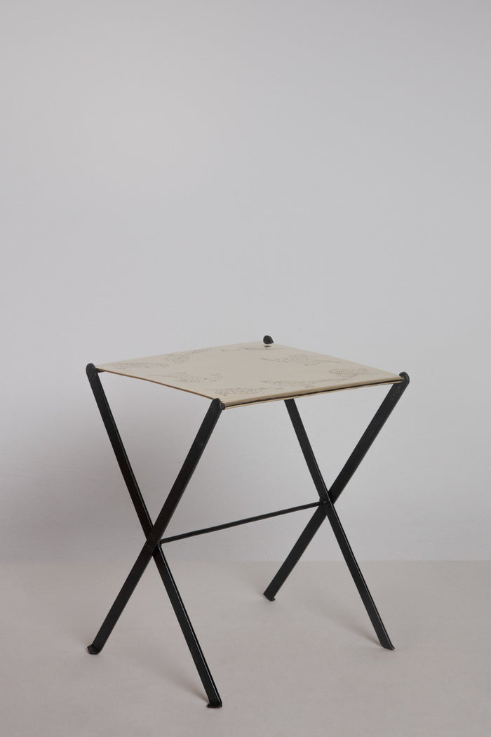 Folding Mona Table