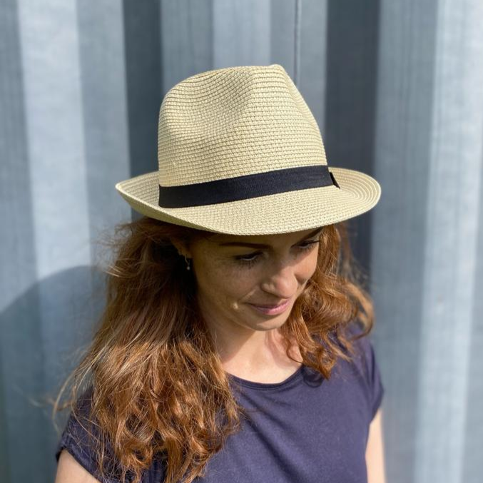 Folding Travel Trilby Sun Hat with a Bee Design (57cm)