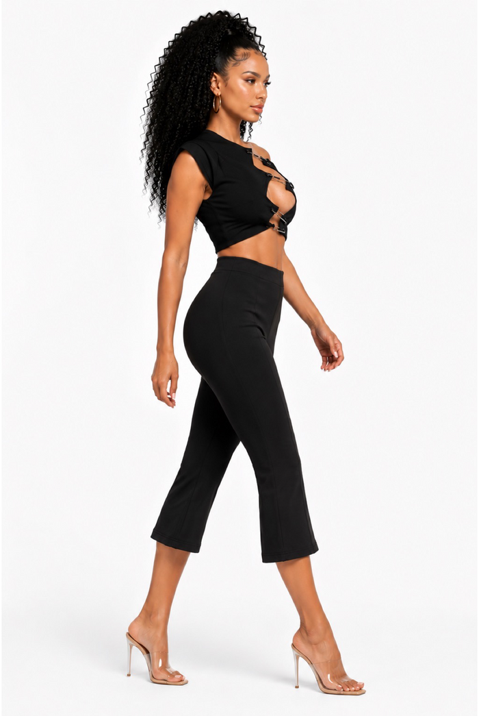 Future - Single Short Sleeve Zig Zag Front Cut Out Crop Top