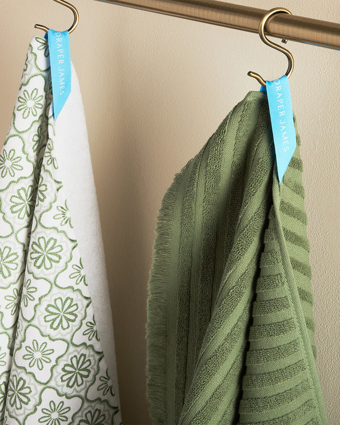 Geometric Floral Kitchen Towel Set in Seafoam