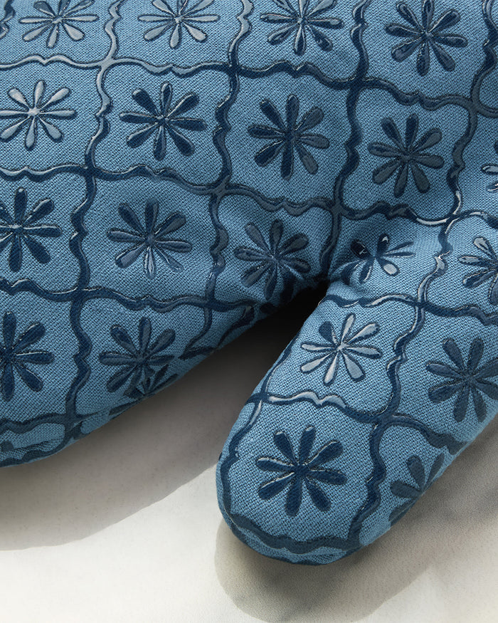 Geometric Floral Silicone Oven Mitt Set in Blue