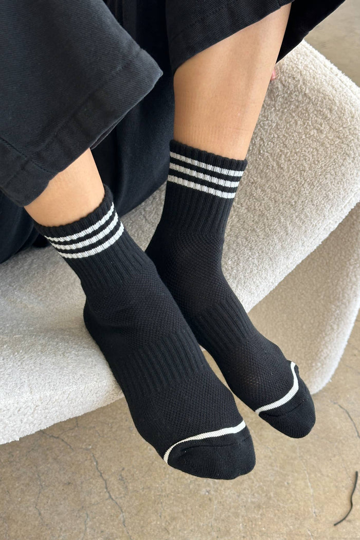 Girlfriend Socks - Scarlet