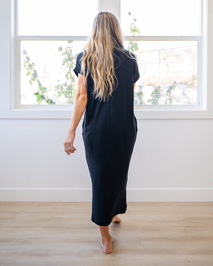 Haven Pocket Midi Dress - Black FINAL SALE Zenana