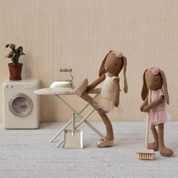 Iron + Ironing Board, Miniature