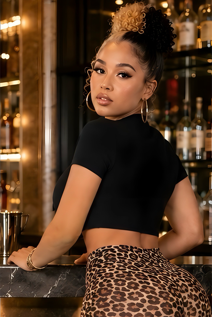 Iyanna - Front Open Self Tie Short Sleeve Crop Top