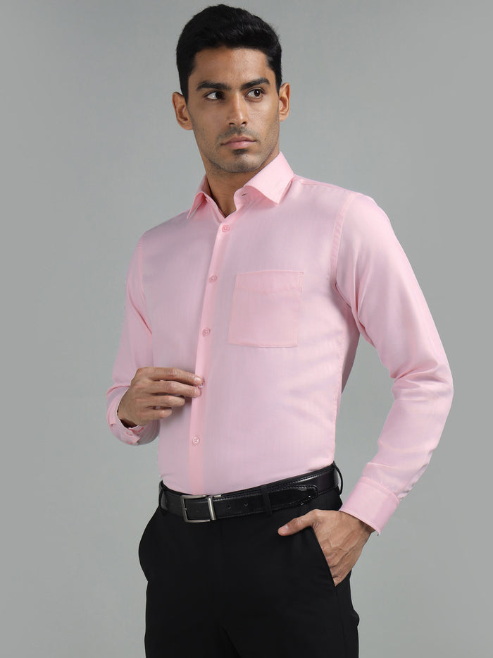 Men Pink Solid Regular Fit Formal Shirt