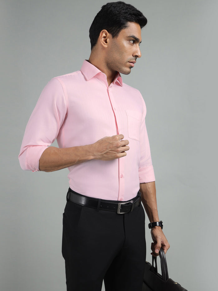 Men Pink Solid Regular Fit Formal Shirt