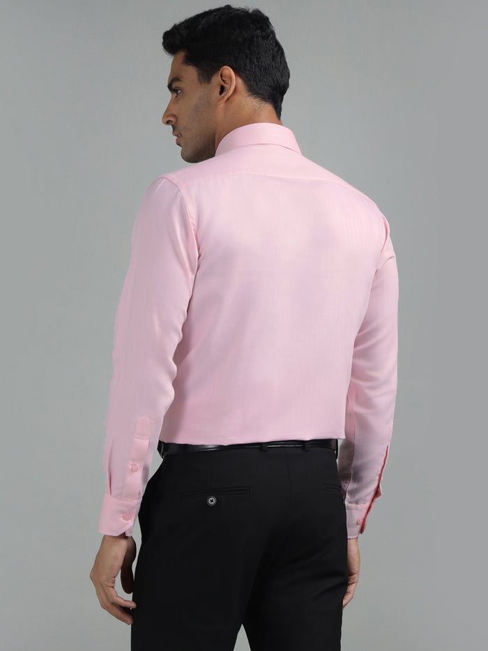 Men Pink Solid Regular Fit Formal Shirt
