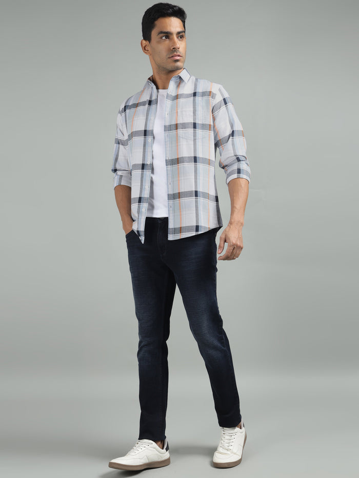 Men White Standard Fit Checkered Casual Shirt