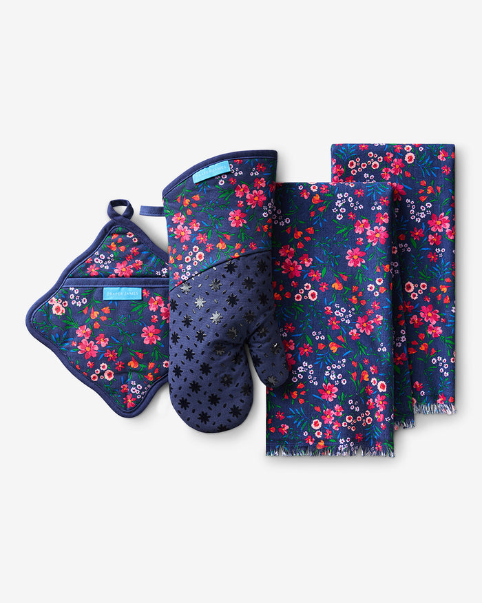 Navy Field Flowers Kitchen Set