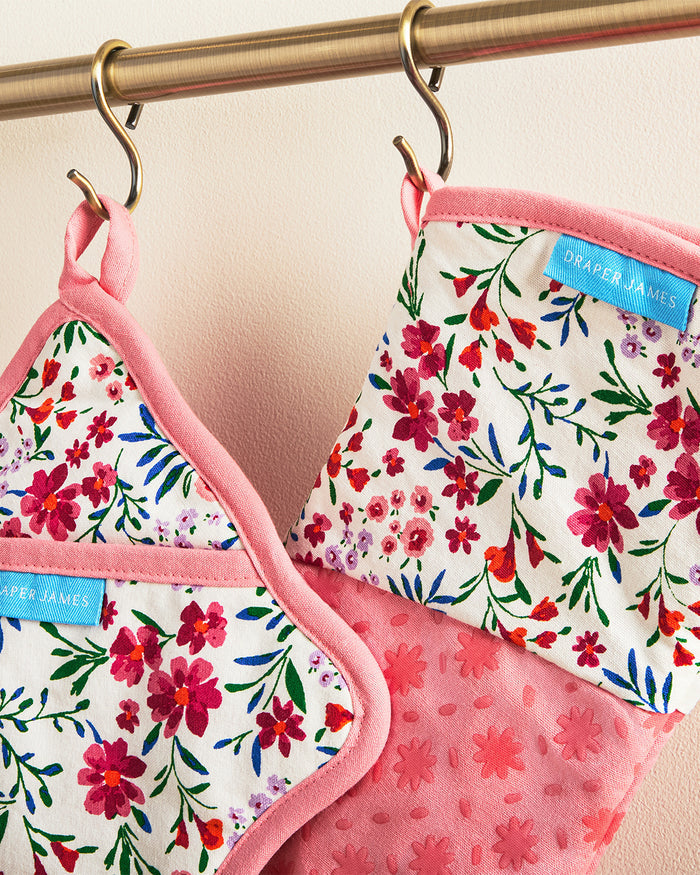 Pink Field Flowers Kitchen Set