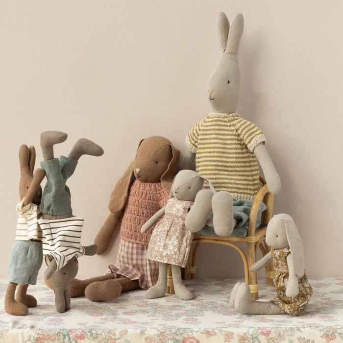 Rabbit Size 3, Classic, Knitted Shirt + Pants