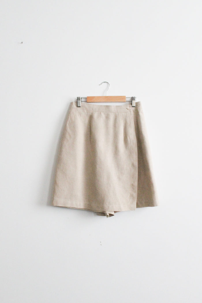 sandstone skort