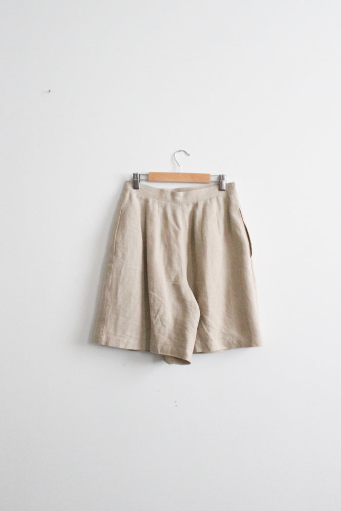 sandstone skort