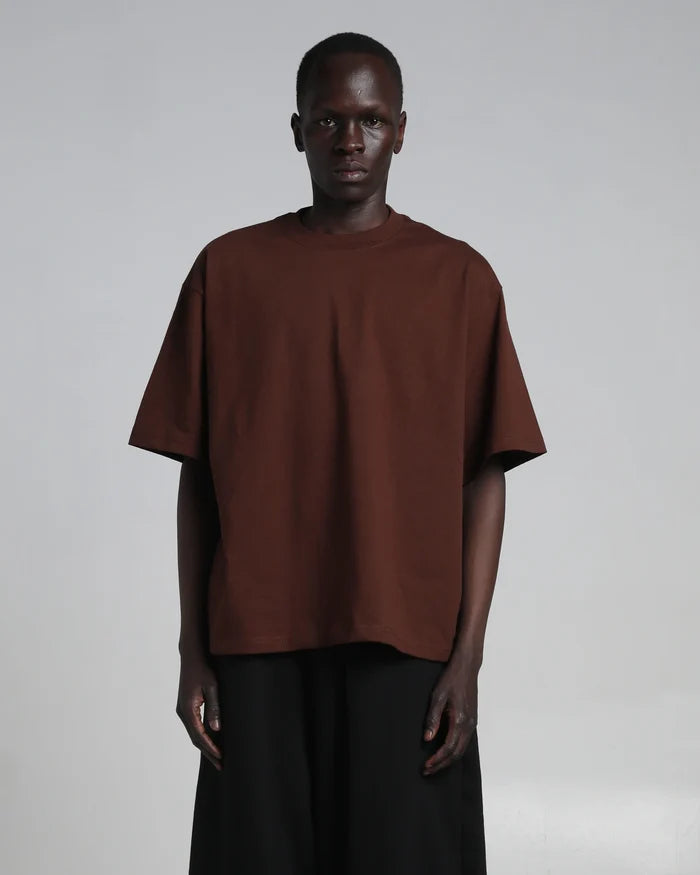 Brown / S