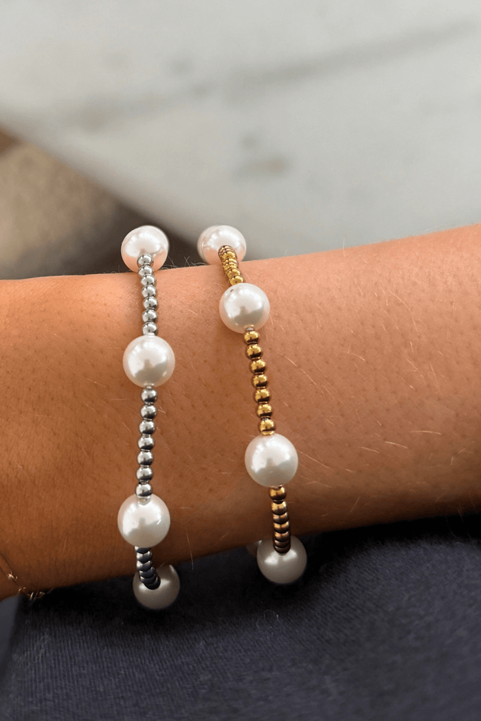 The Pearl Beaded Bracelet - Gold - One Eleven Olive Boutique