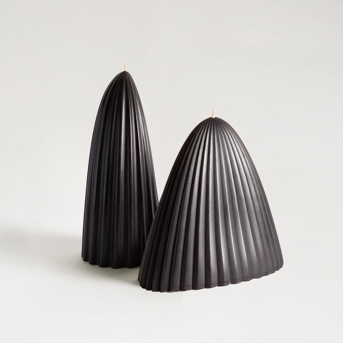 Tusk Beeswax Candle - Medium in Black