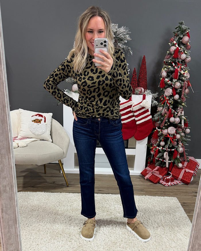 Vervet That Was Close Non Distressed Straight Jeans Vervet