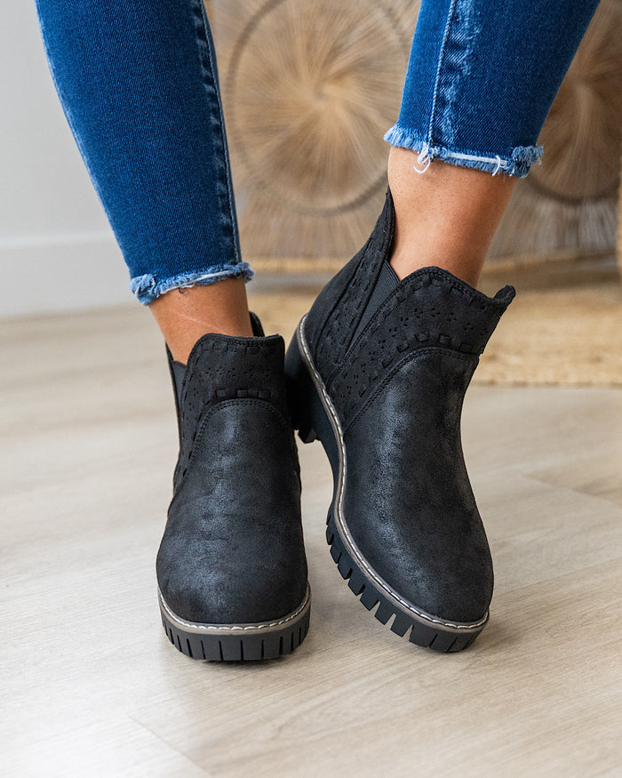 Very G Aryana Boots - Black FINAL SALE Very G