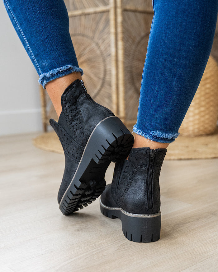 Very G Aryana Boots - Black FINAL SALE Very G