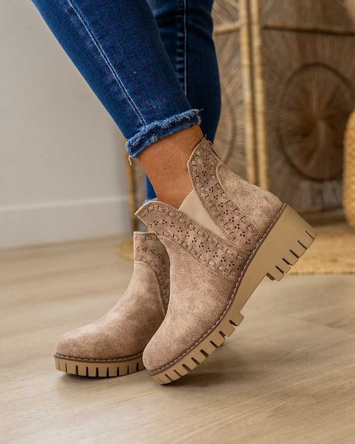 Very G Aryana Boots - Beige FINAL SALE Very G