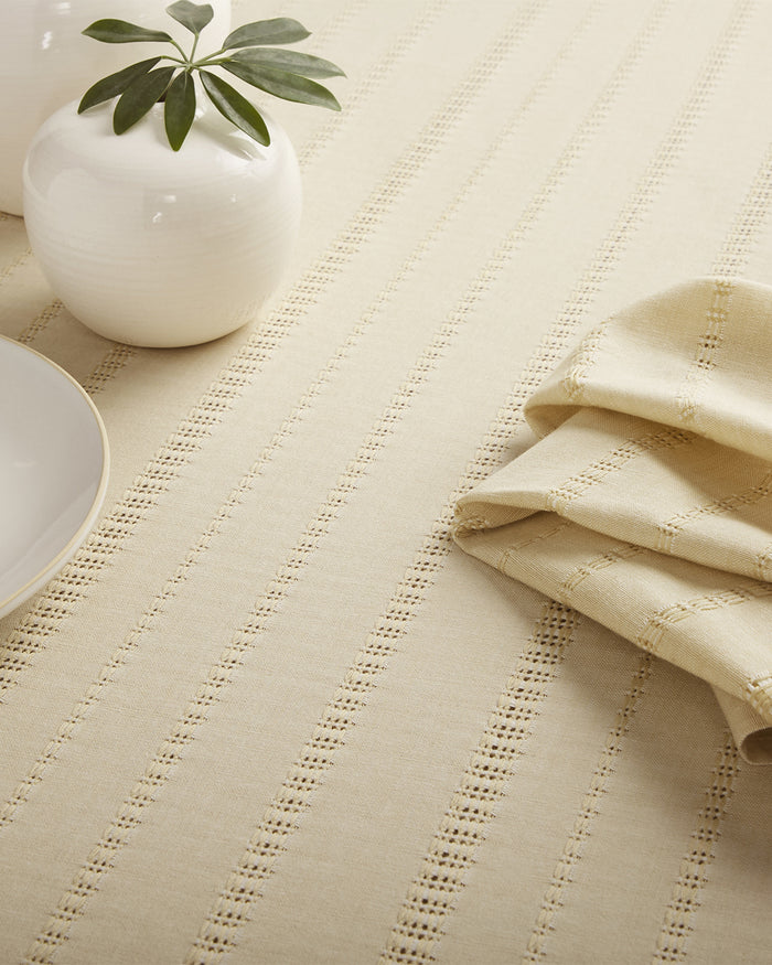 Woven Tablecloth in Natural 60x120